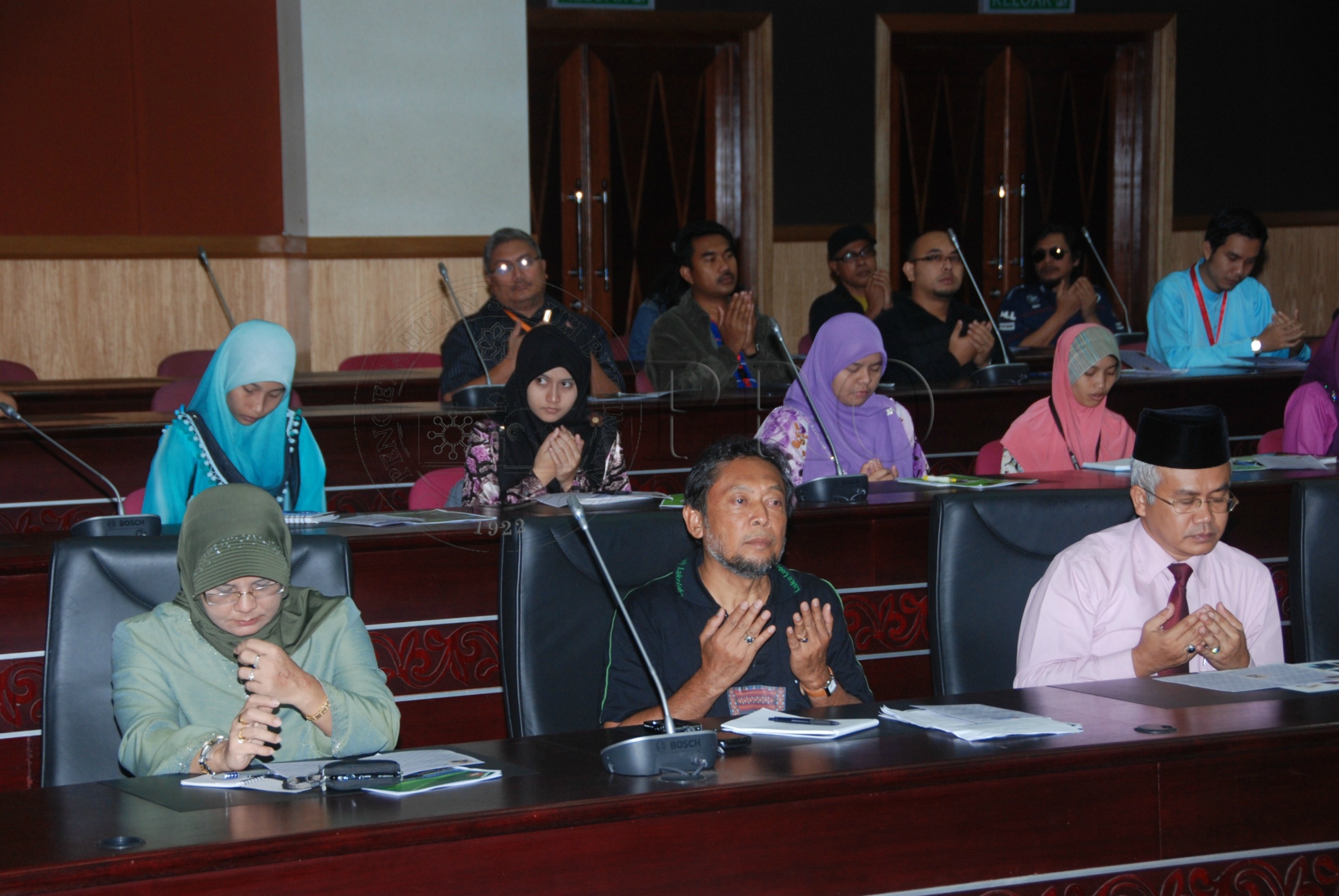 PRO 12 140 buku DSC 9627